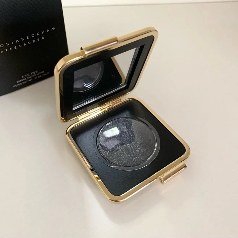 Victoria Beckham leather compact shadow